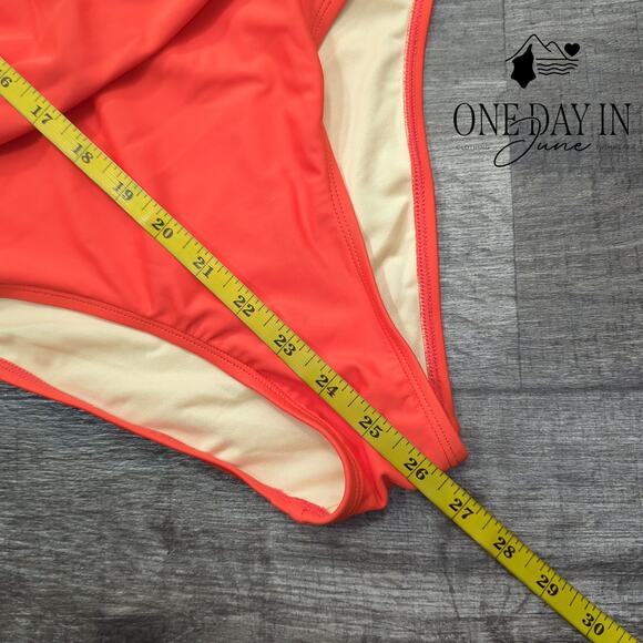 Cupshe Twist Font Keyhole One Piece Swimsuit Size XS - Picture 6 of 7